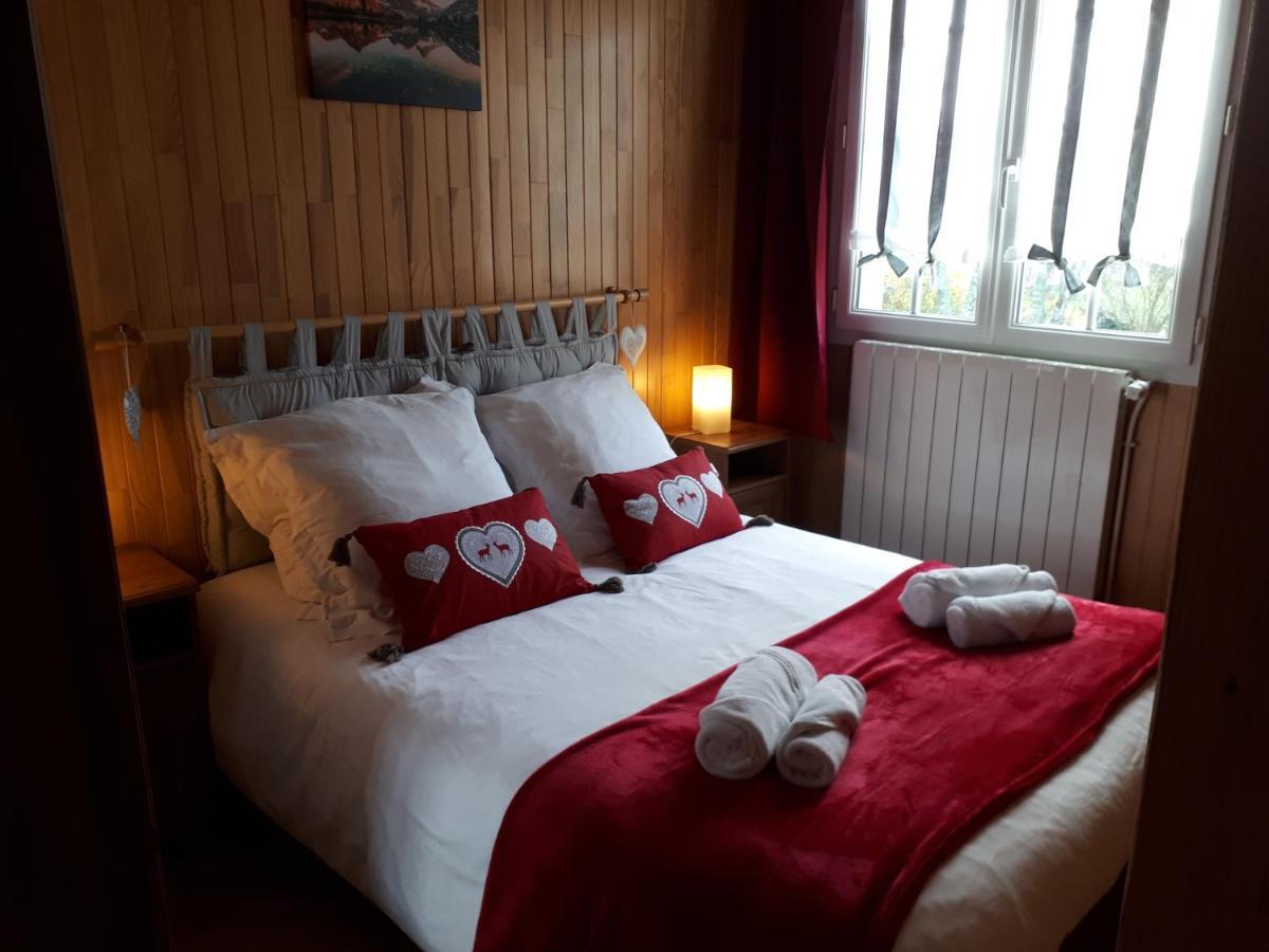 Bed and Breakfast L'Aur~élie Lalinde Esterno foto