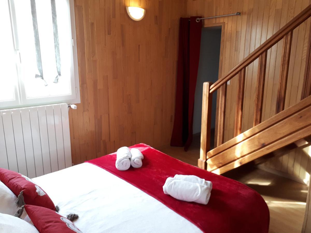 Bed and Breakfast L'Aur~élie Lalinde Esterno foto