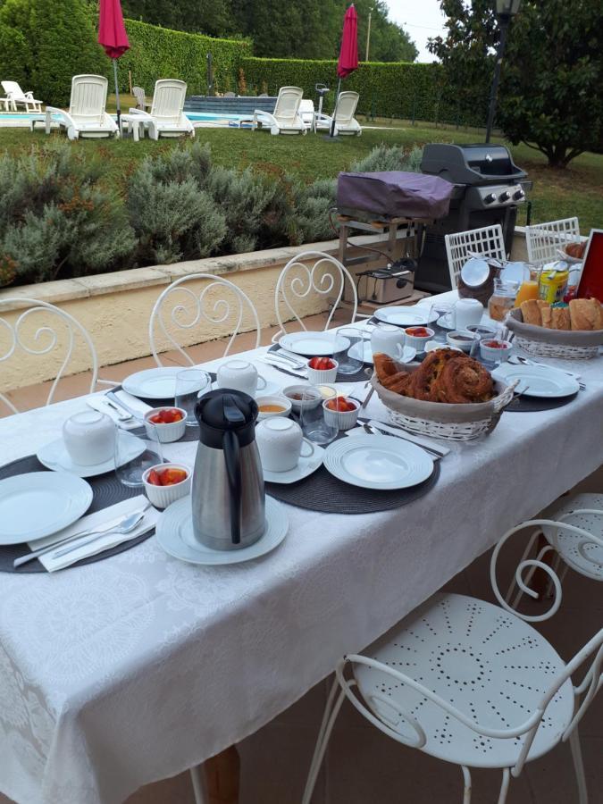 Bed and Breakfast L'Aur~élie Lalinde Esterno foto